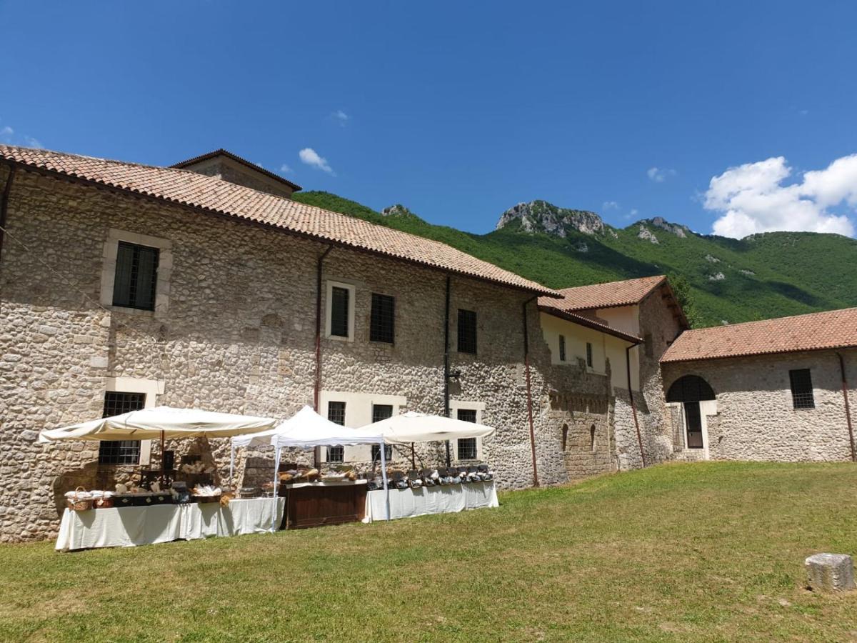Abbazia Ss. Quirico E Giulitta Ξενοδοχείο Micigliano Εξωτερικό φωτογραφία