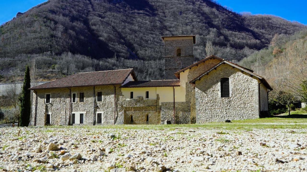 Abbazia Ss. Quirico E Giulitta Ξενοδοχείο Micigliano Εξωτερικό φωτογραφία